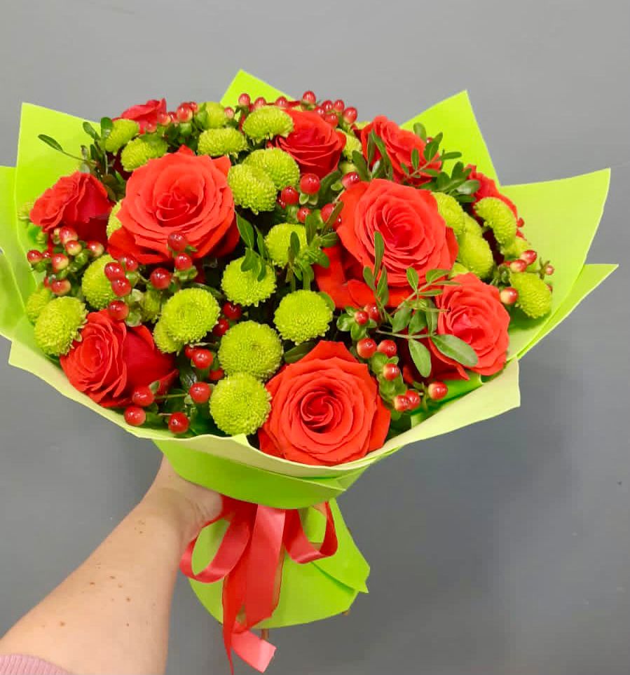 Букет цветов из: Хризантемы и Розы в Покровское Рузского района