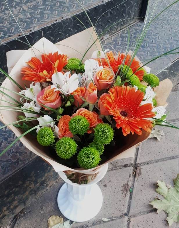Букет цветов из: Герберы, Хризантемы, Альстромерии и Розы в Покровское Рузского района