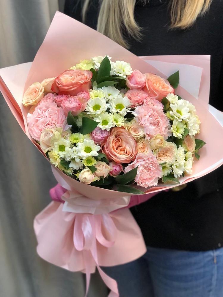 Букет цветов из: Гвоздики, Розы и Хризантемы в Покровское Рузского района