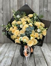 Букет цветов из:  Розы и Лизиантусы в Покровское Рузского района