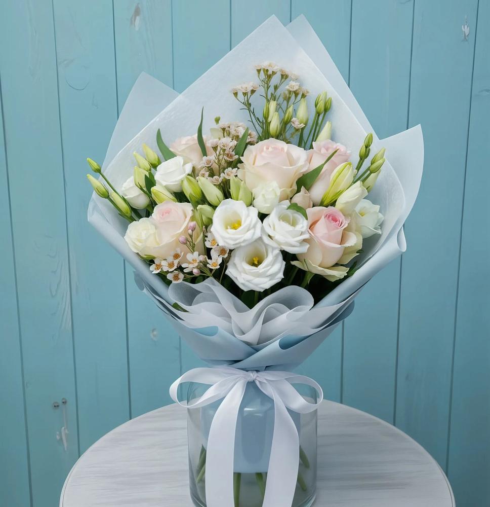 Букет цветов из: Розы и Лизиантусы в Покровское Рузского района