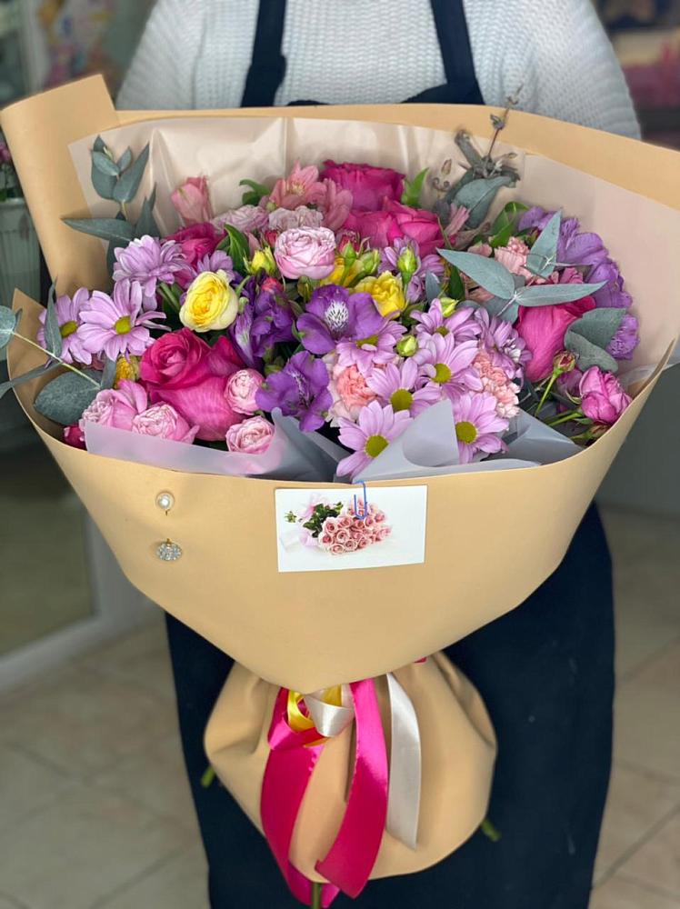 Букет цветов из: Хризантемы, Гвоздики и Альстромерии в Покровское Рузского района