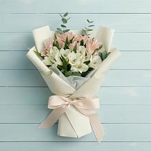Букет цветов из:  Альстромерии в Покровское Рузского района