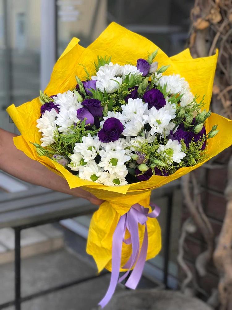 Букет цветов из: Ирисы, Хризантемы и Ромашки в Покровское Рузского района