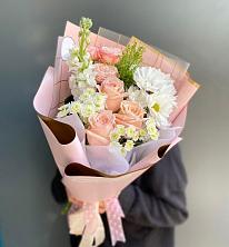 Букет цветов из:  Хризантемы и Розы в Покровское Рузского района