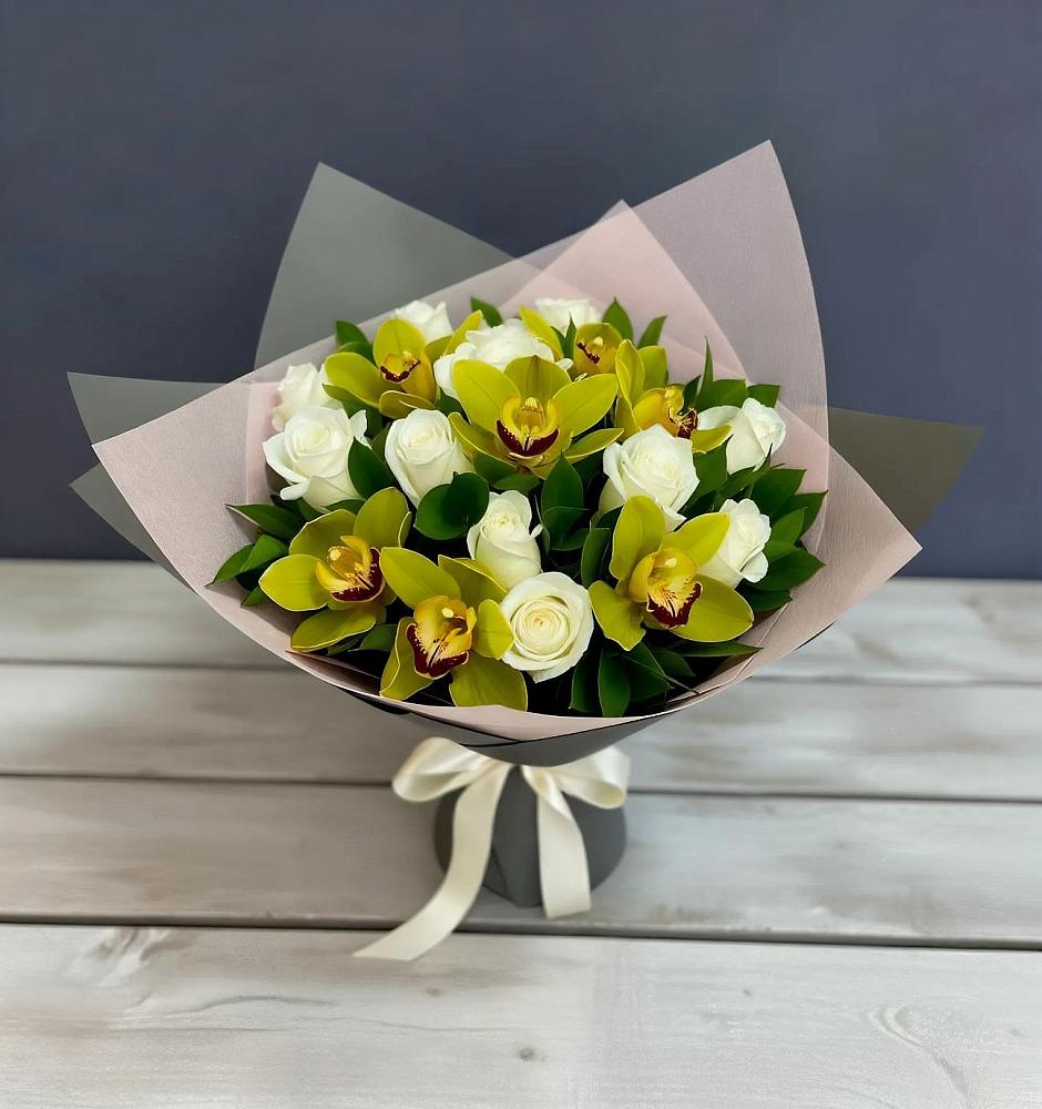 Букет цветов из: Орхидеи и Розы в Покровское Рузского района