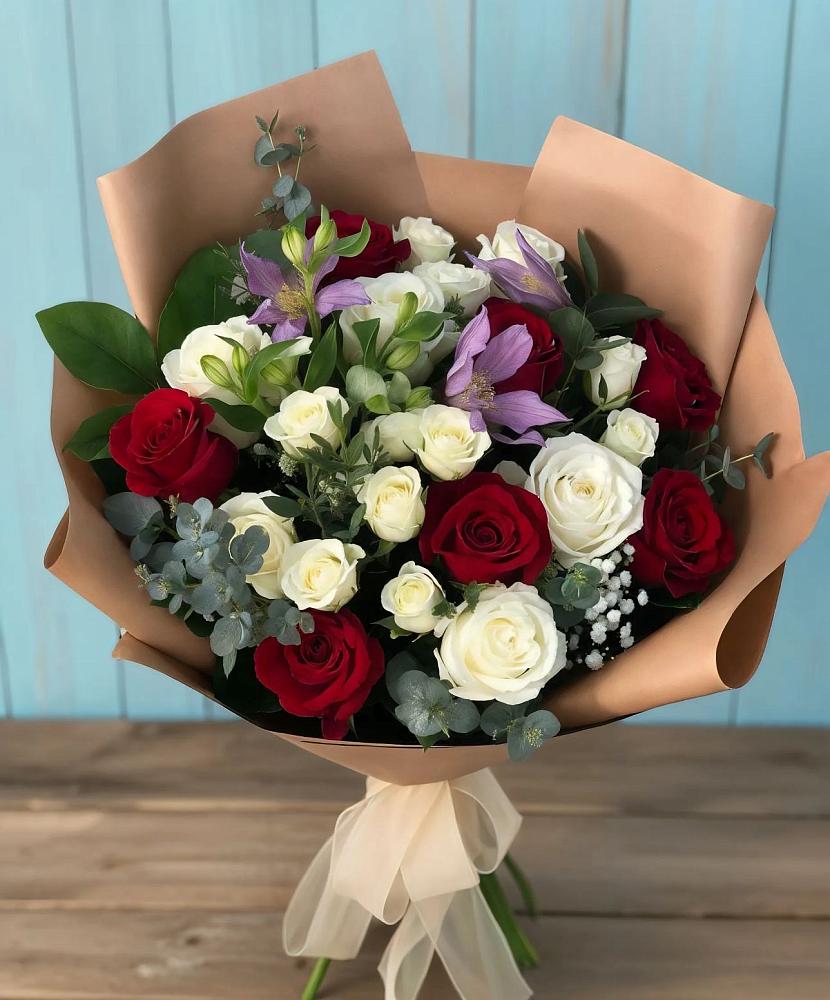 Букет цветов из: Розы и Альстромерии в Покровское Рузского района