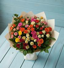 Букет Микс из разноцветных кустовых роз в Покровское Рузского района