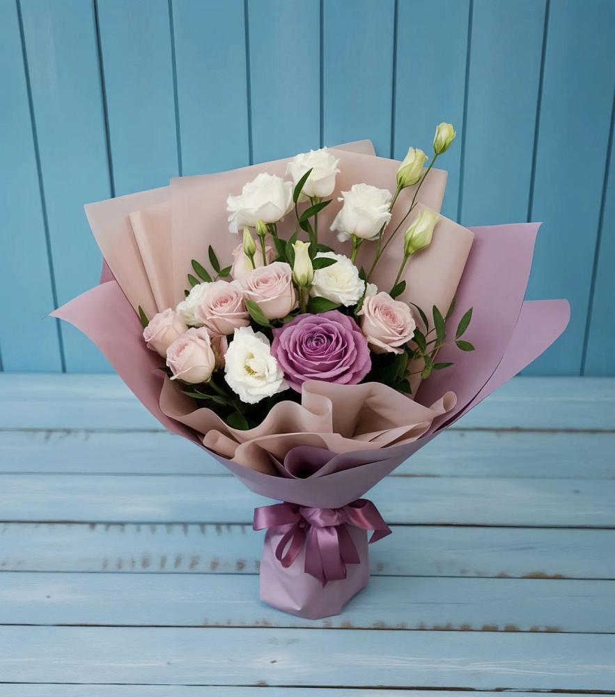 Букет цветов из: Розы и Лизиантусы в Покровское Рузского района